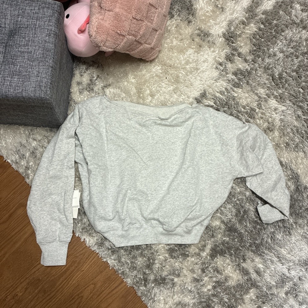 Brand new Hollister Gray crewneck